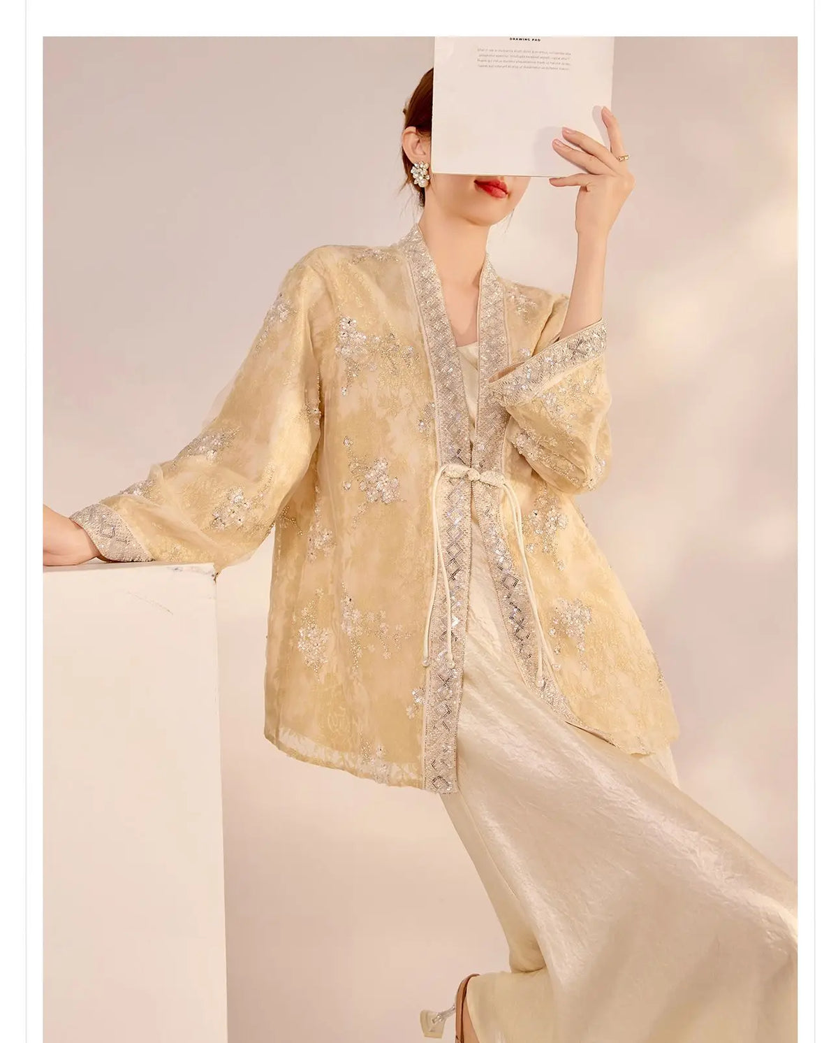 Chinese Style Tang Clothes Qipao Tops Sequin Embroidery Hanfu Cardigan Vintage V-Neck Women Jacket Elegant Spring Summer Outwear