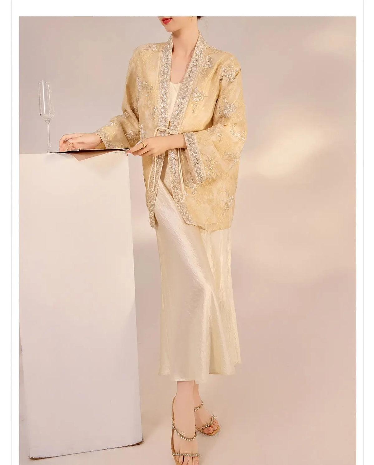 Chinese Style Tang Clothes Qipao Tops Sequin Embroidery Hanfu Cardigan Vintage V-Neck Women Jacket Elegant Spring Summer Outwear